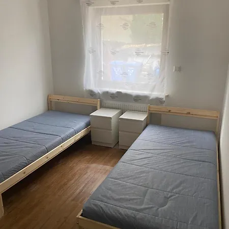 Lylina Ferienwohnung Fuer Familie Paare Monteurenzimmer Wg Apartamento Mutlangen