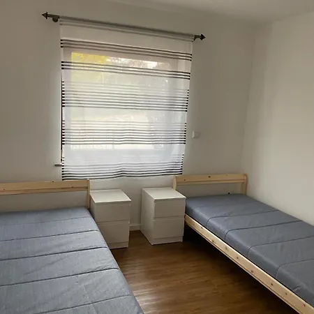 Lylina Ferienwohnung Fuer Familie Paare Monteurenzimmer Wg *